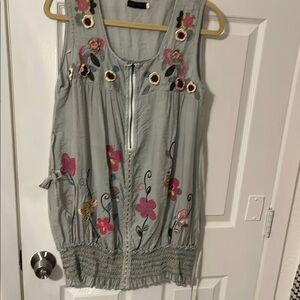 Green Embellished sleeveless dress